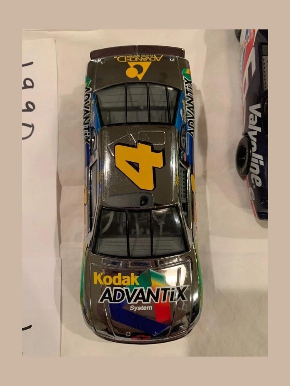 Racing Champions 1:24 NASCAR Kodak Advantix #4 Chrome 1998 Die-Cast Car Silver